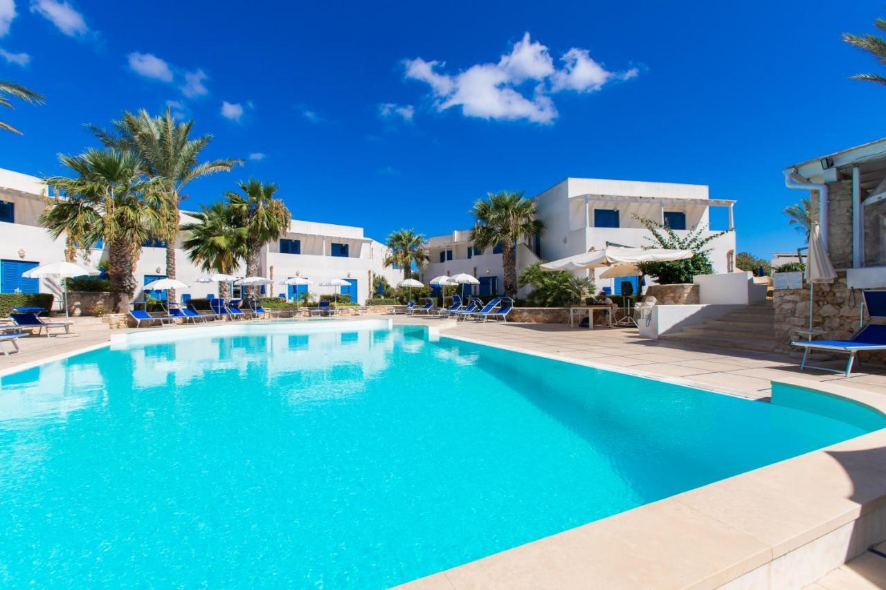 Resort Cala La Luna Фавиняна Екстериор снимка
