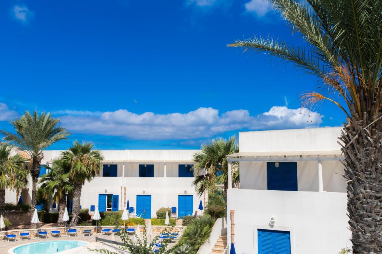 Resort Cala La Luna Фавиняна Екстериор снимка
