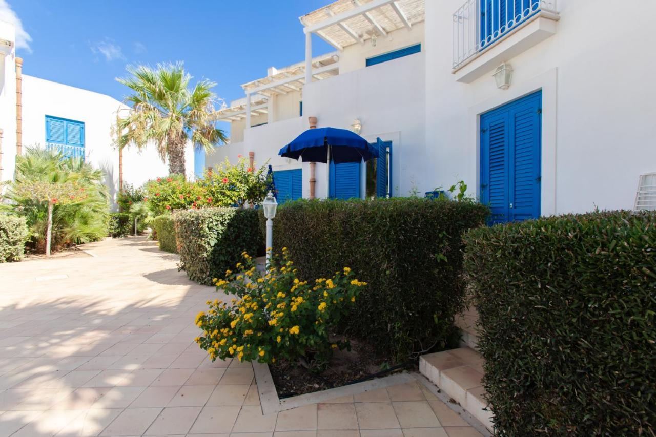Resort Cala La Luna Фавиняна Екстериор снимка