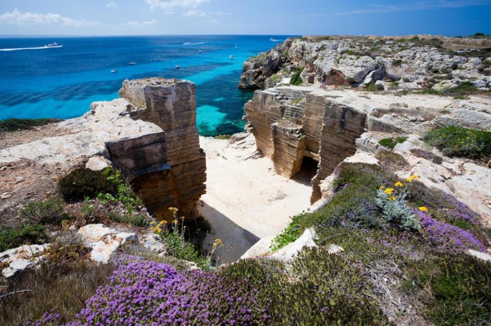 Resort Cala La Luna Фавиняна Екстериор снимка